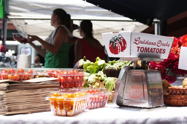 covey rise styled food stand